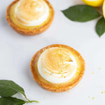 Tarte citron meringuée Maison Vatelier avec meringue italienne et zestes de citron.