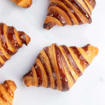 Croissants au chocolat dorés et feuilletés de Maison Vatelier